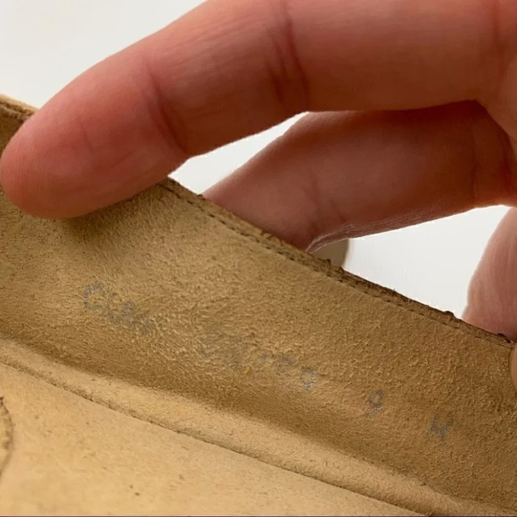 Stuart Weitzman Flats sz 9 snakeskin square toe - Picture 11 of 12